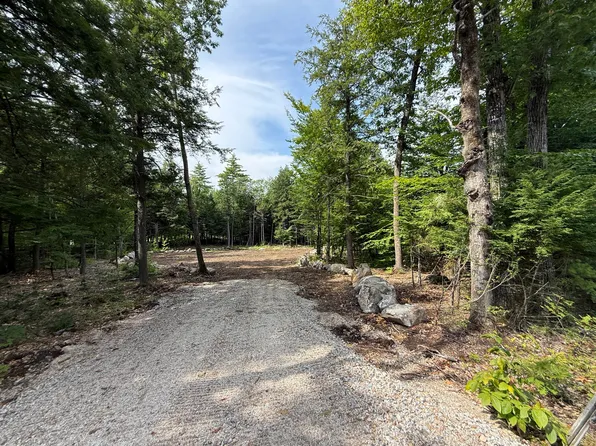 486 N North High Street, Bridgton, ME 04009