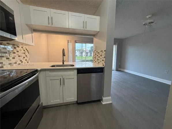 4107 Glenmoor Dr, West Palm Beach, FL
