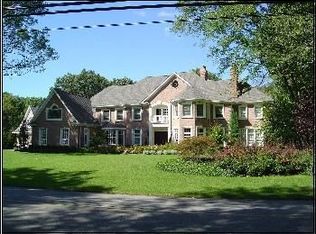 264 Indian Trail Dr, Franklin Lakes, NJ 07417