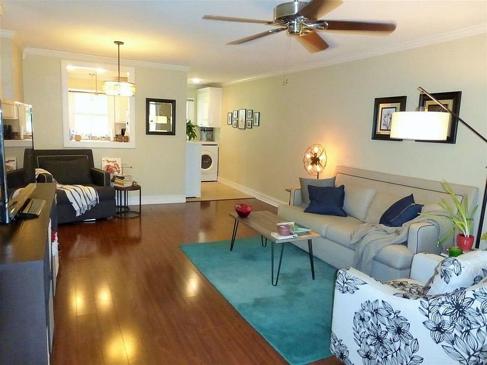 1st image of 1027 Martin St #3