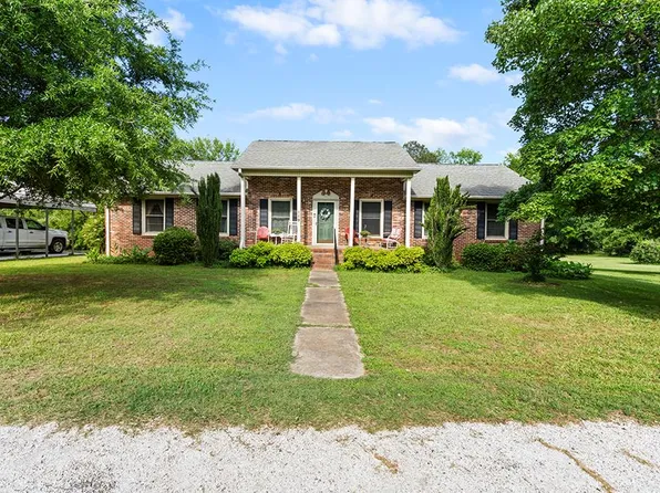 119 Meadowview Ln, Greenwood, SC 29646