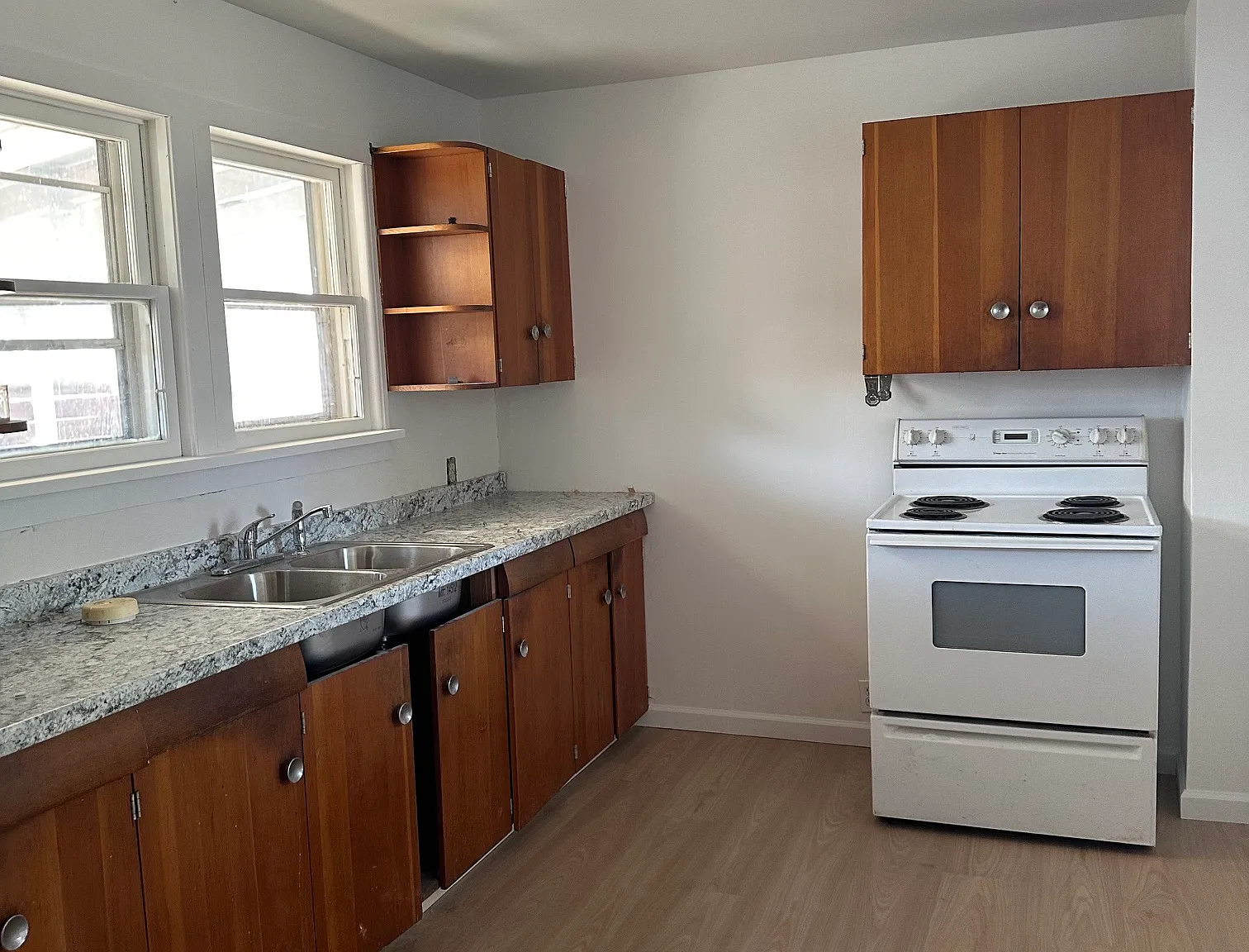 3 bed, 1156 sqft, $1,500 — Photo 1