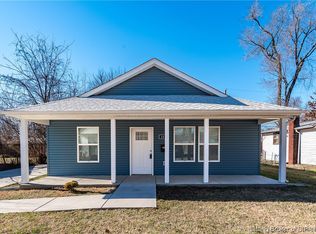 221 Fallsview Dr, Clarksville, IN 47129