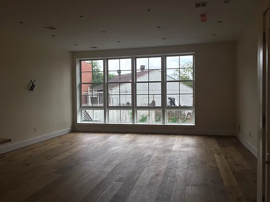 Rented by Realty Collective | media 20