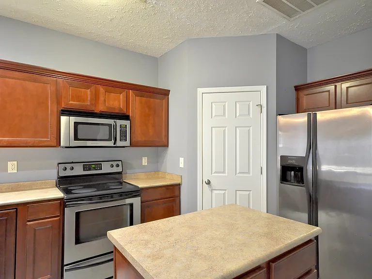 70 John Sevier Ave — Photo 8