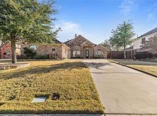 2006 Spring Creek Dr, Midlothian, TX 76065