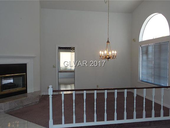3rd image of 5745 N Durango Dr