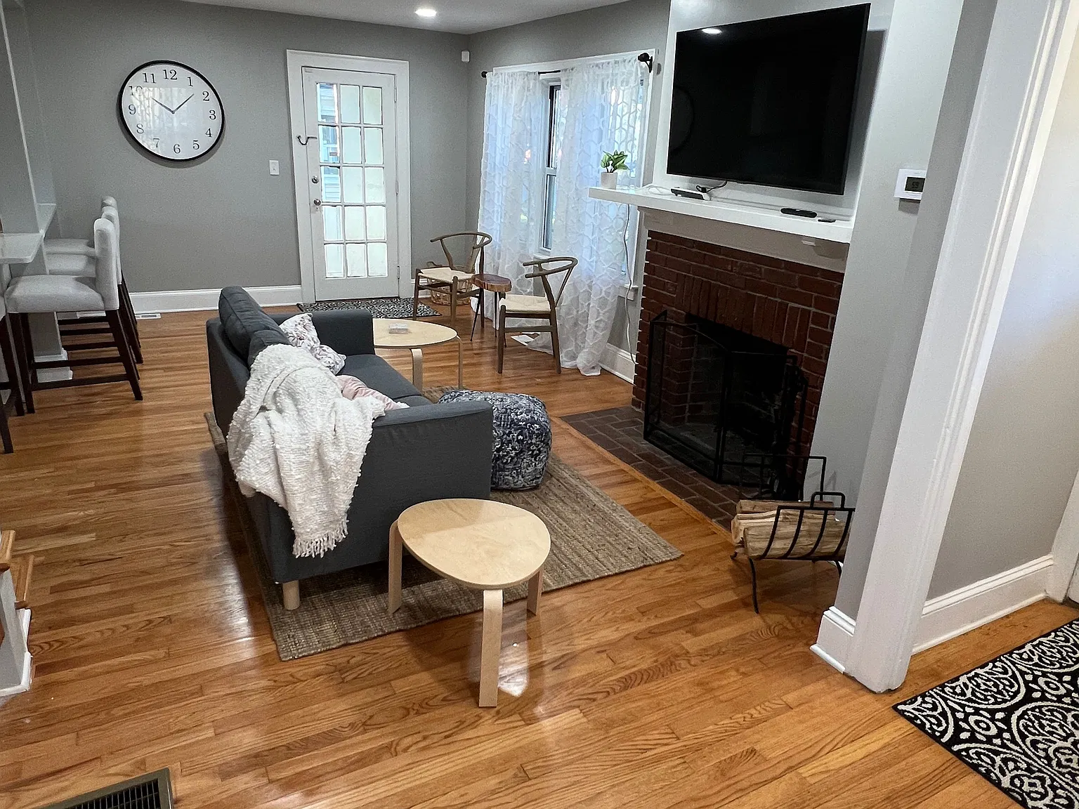 3 bed, 1828 sqft, $3,800 — Photo 4
