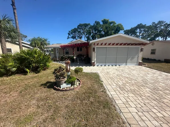 731 Via Del Sol, North Fort Myers, FL 33903