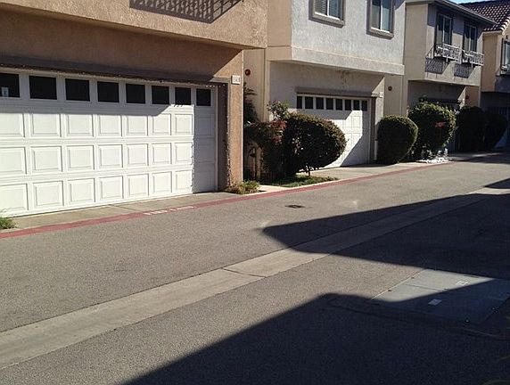 3rd image of 8554 Burnet Ave Unit 140