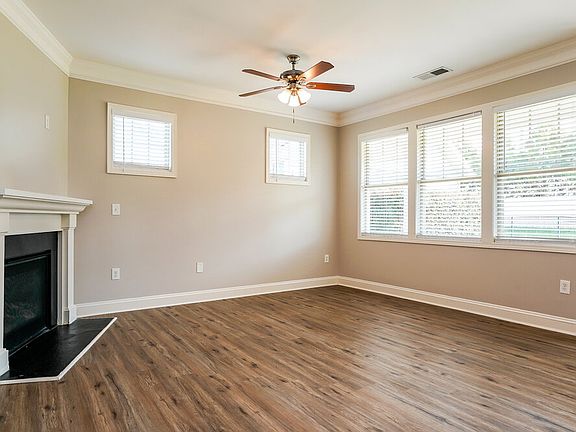 5th image of 108 Heathwood Dr