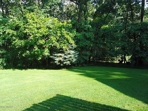 4th image of 273 W Towering Oaks Cir