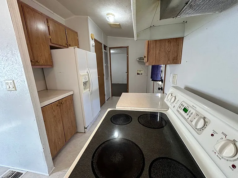 1315 S Federal Blvd #3 — Photo 17