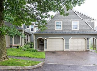 246 Redrock Dr, Burlington, VT 05401