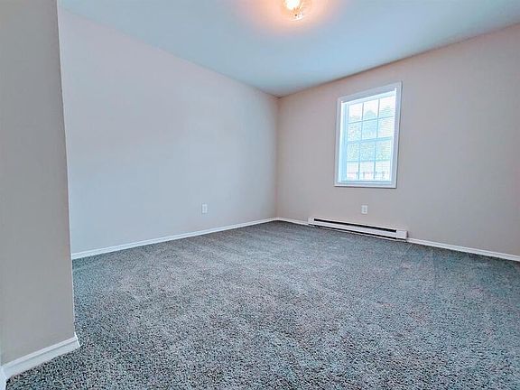 5th image of 4405 Layola Ave