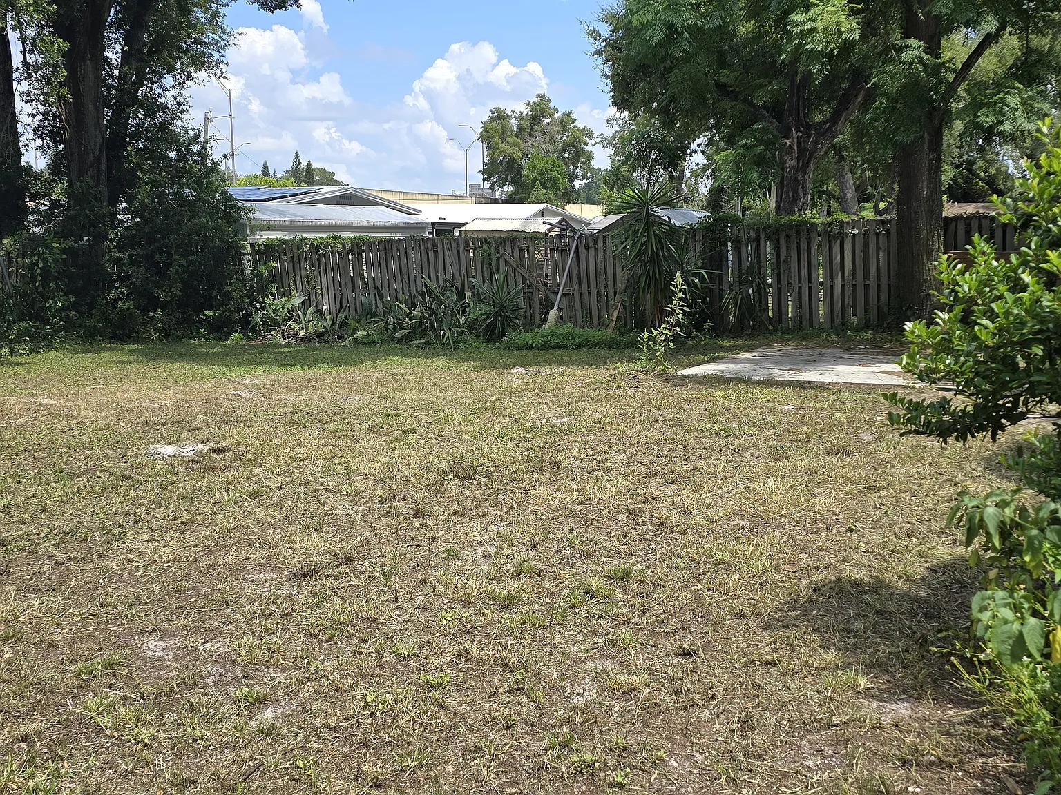 3 bed, 777 sqft, $2,000 — Photo 4