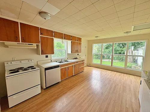 312 Jackson St Photo 1