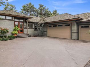 1886 Pine Point Rd, Traverse City, MI 49686