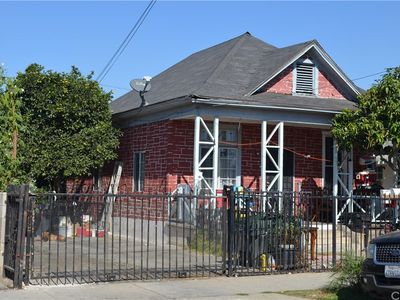 737 E 47th St, Los Angeles, CA, 90011