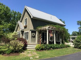 45 Van Leuven Dr S, Rensselaer, NY 12144