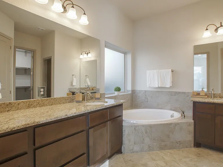 47 N Lochwood Way — Photo 27