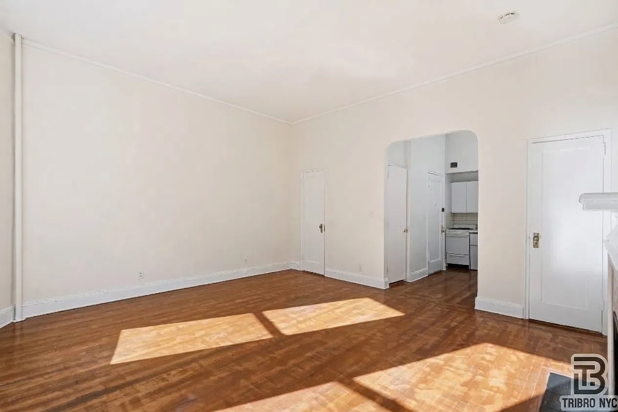 802 Lafayette Avenue — Photo 4