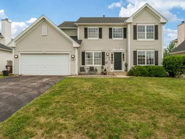 7238 Price Dr, Roscoe, IL 61115