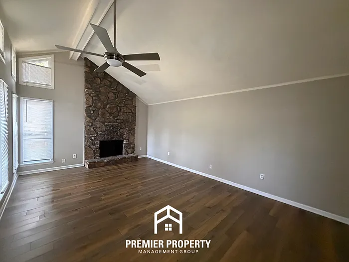 7892 Terry Franklin Dr — Photo 3