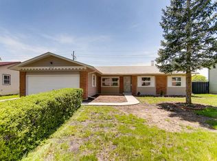 217 Trowbridge Rd, Elk Grove Village, IL 60007