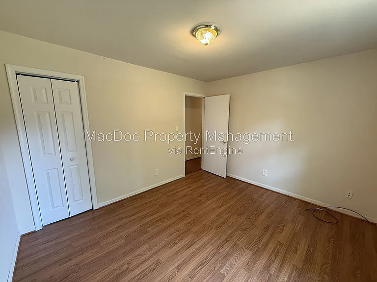11001 Westminster Ct — Photo 17