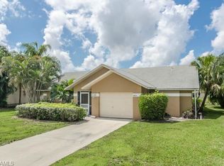 26614 Robin Way, Bonita Springs, FL 34135
