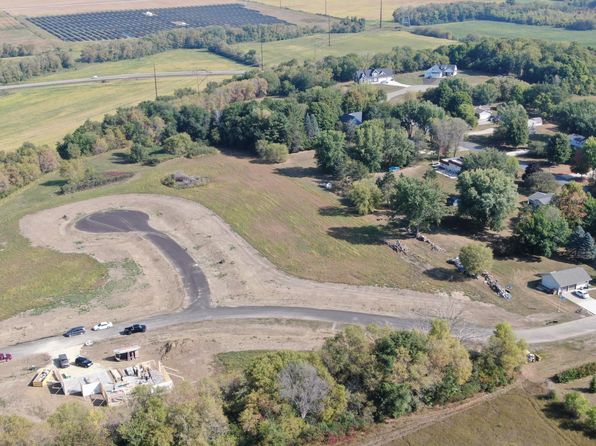 912 8th St SW, Pine Island, MN 55963