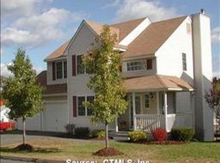 10 Ridge View Ter, New Hartford, CT 06057