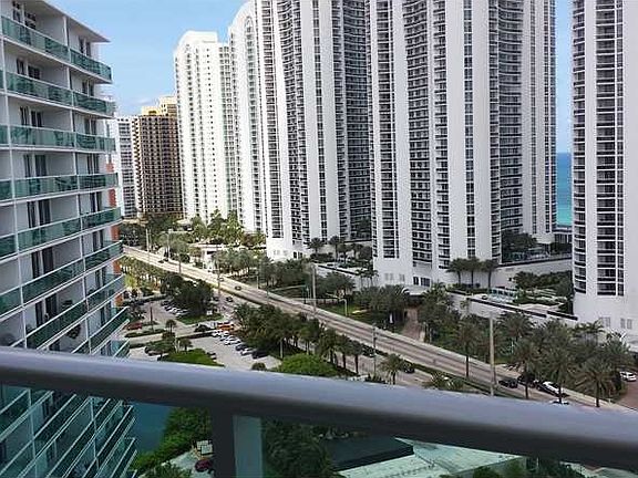 2nd image of 100 Bayview Dr APT 1912