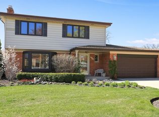 2131 Manor Ln, Park Ridge, IL 60068