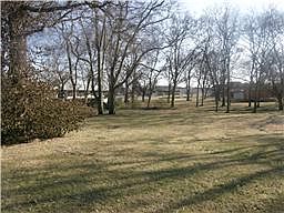 2nd image of 308 Bluebird Dr