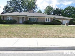 807 S 1st Ave, Morton, IL 61550