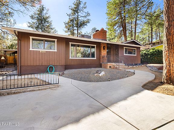 3rd image of 836 E Pine Knoll Dr