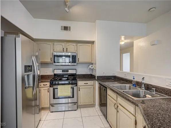3400 Cabana Dr Unit 1068, Las Vegas, NV 89122