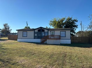 900 Elwood Ct, Alvarado, TX 76009