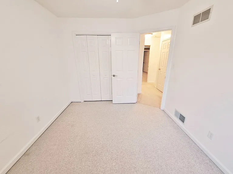 417 Debbi Ct — Photo 34