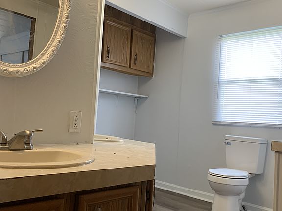 3rd image of 5006 Willow Run Dr