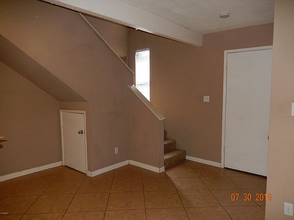 2nd image of 2662 E Oakleaf Dr