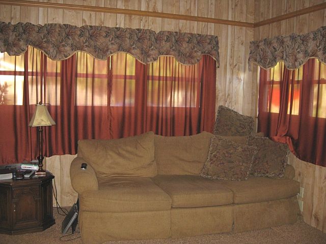 1st image of 700 Crowell Ln