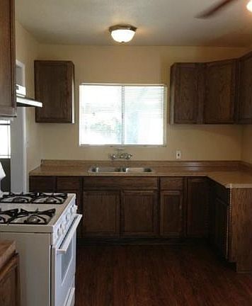 4th image of 2168 Las Vegas Ave