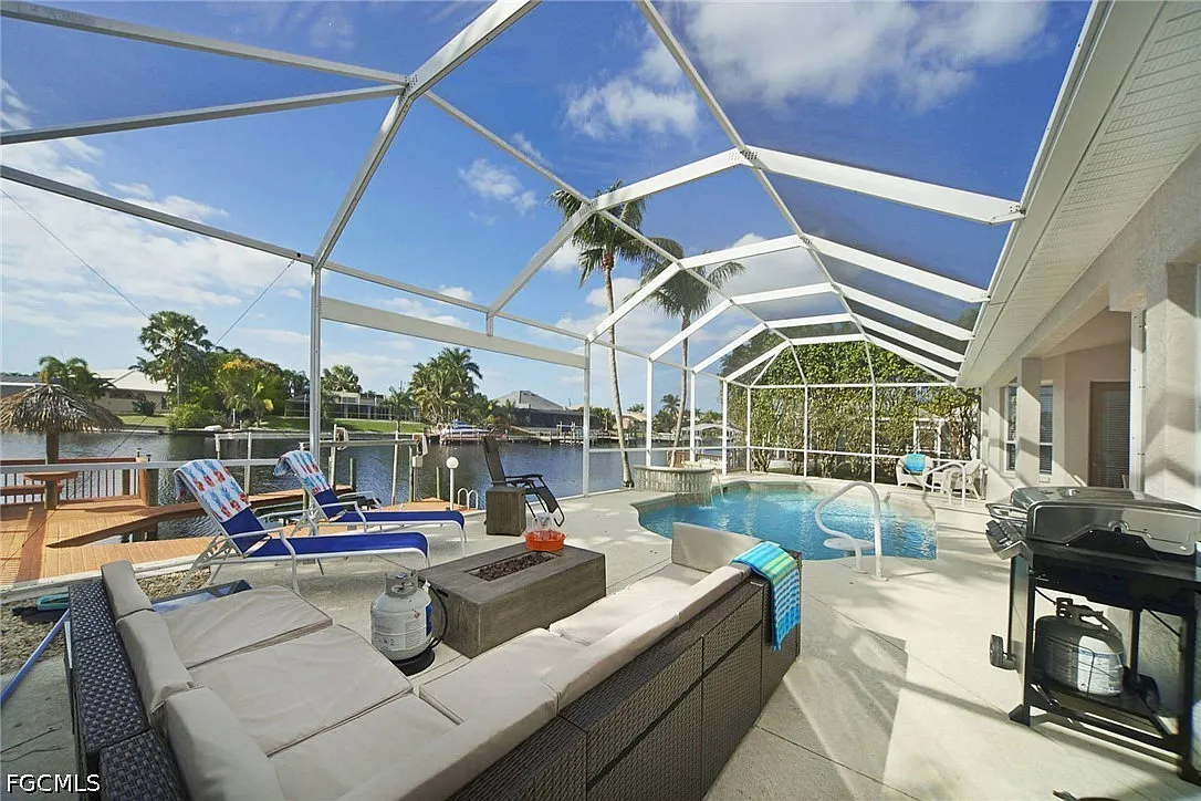 4 bed, 2.5 bath, 2038 sqft, $8,380 — Photo 1