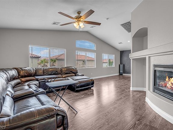 4th image of 7243 Twin Maples Ct
