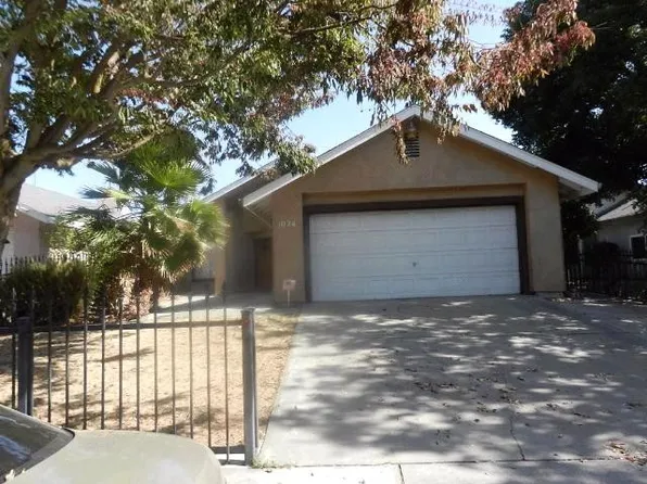 1024 Carlos Ct, Modesto, CA 95351