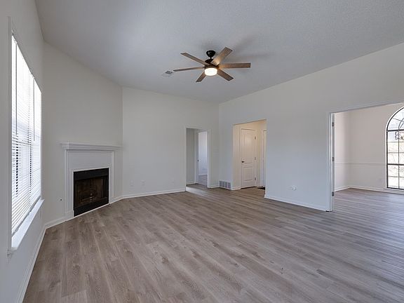 5th image of 3146 Via Lopez Dr