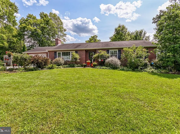 3 Georgian Cir, Newark, DE 19711